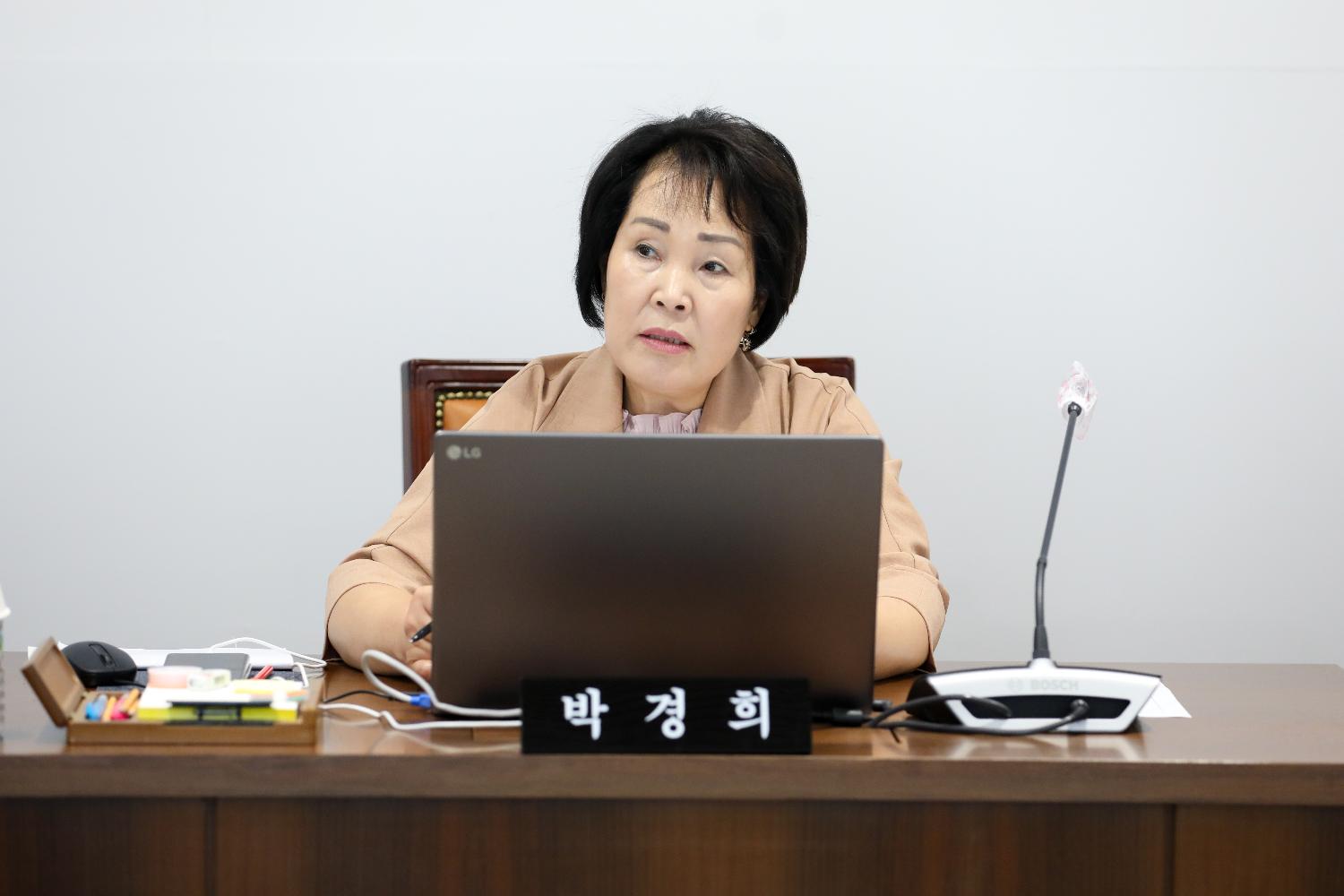 [제3차 의회운영위원회] 제307회 제1차 정례회 폐회중 12