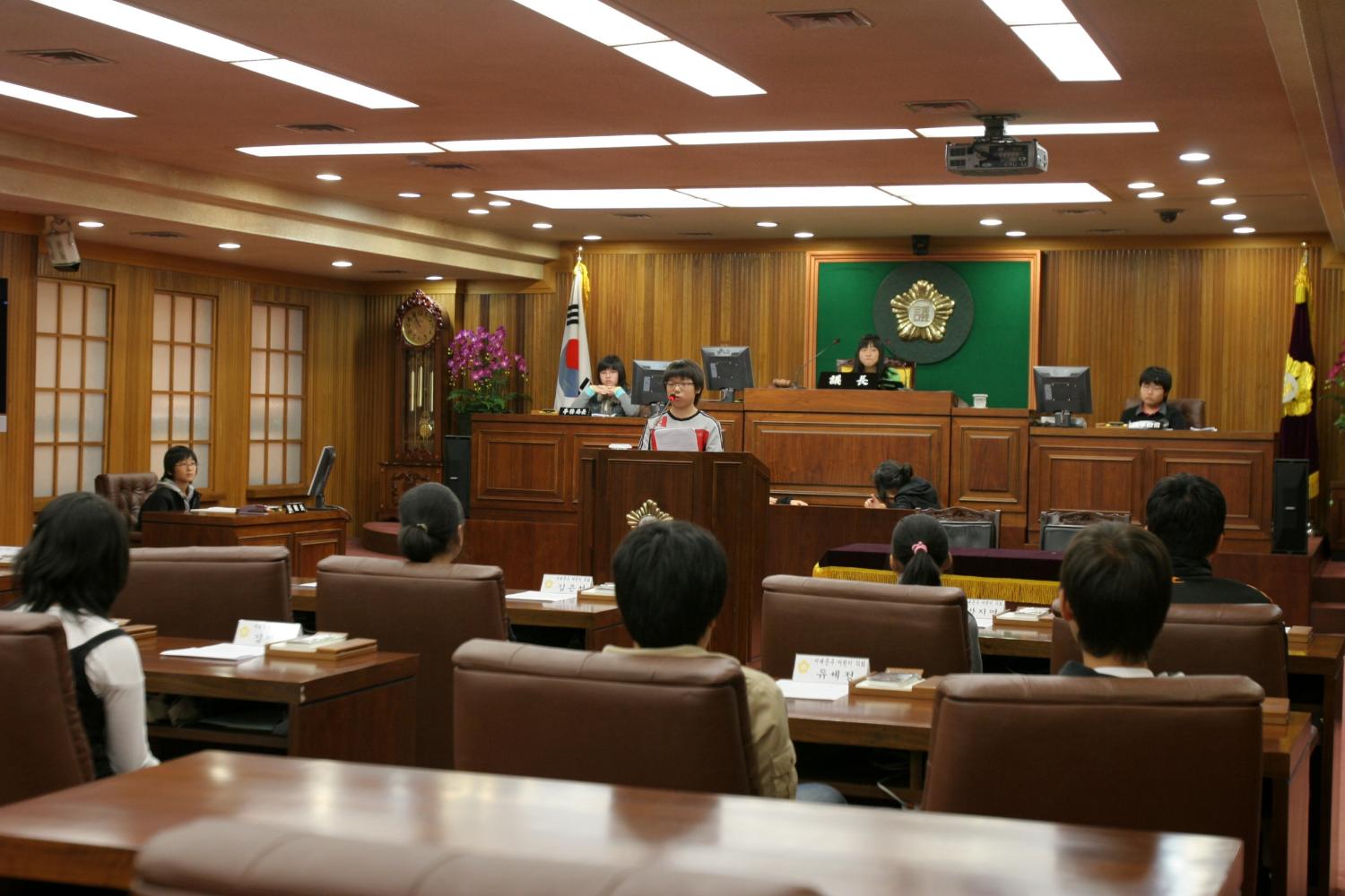 홍은초등학교 모의의회 장면