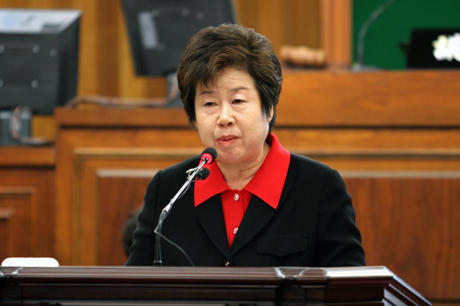 제144회 제3차 본회의 (구정질문)