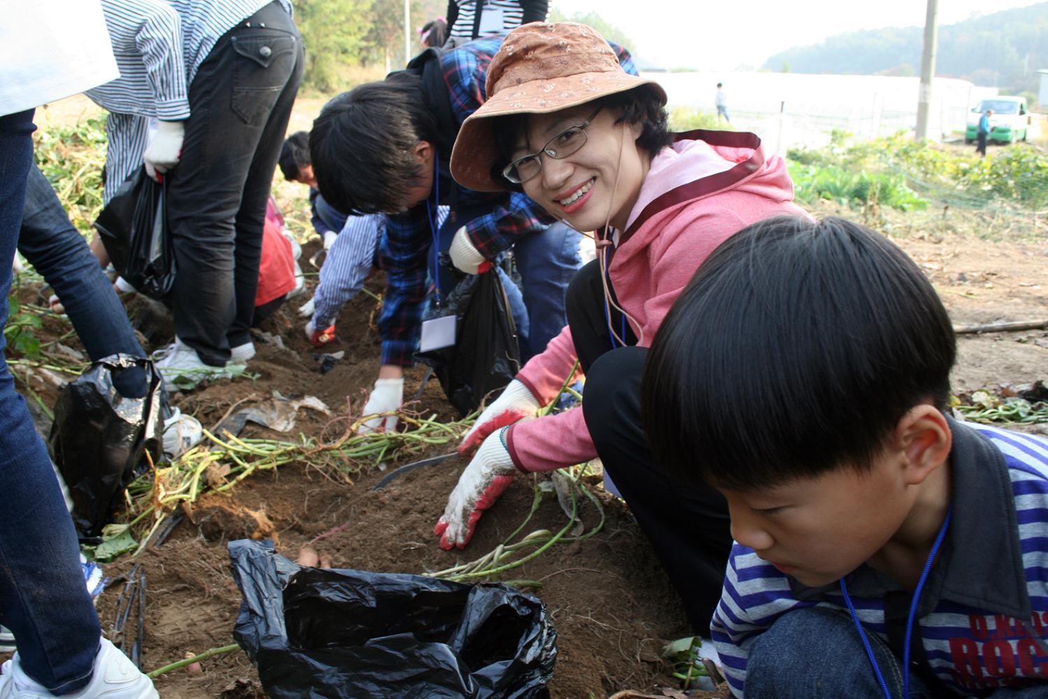 서대문구청 친환경학교급식 가을걷이 체험행사 참여(전북 완주)
